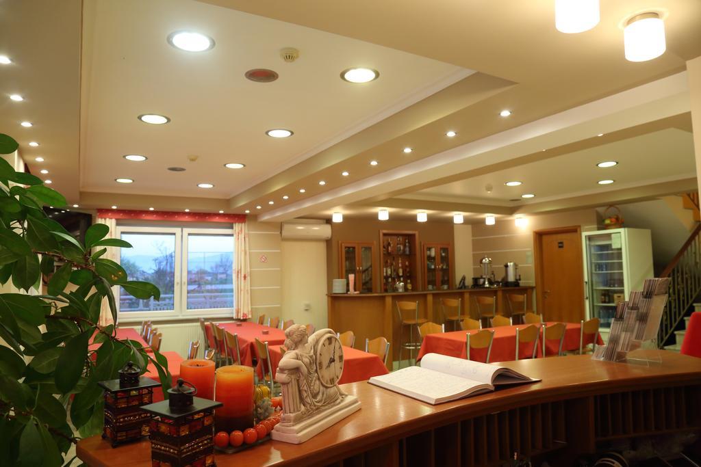 Hotel Souita Paralía エクステリア 写真